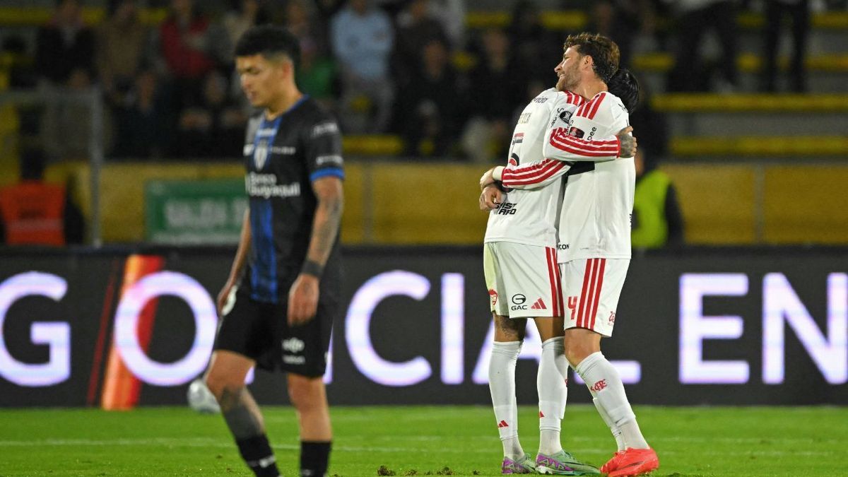 Flamengo vs. IDV.