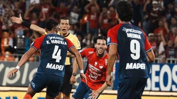 Golazo de Martegani en la victoria del Medellín contra Jaguares