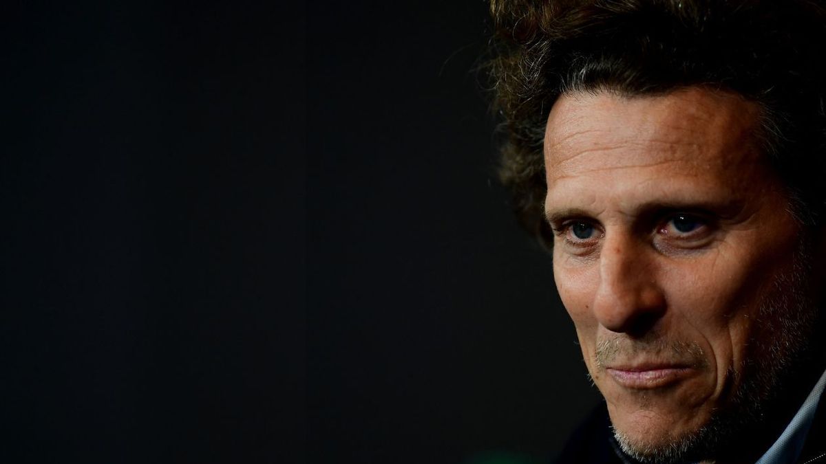 Diego Forlán debutó como técnico de Uruguay, ¿cómo le fue?
