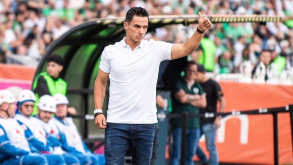 Lucas González retó a sus jugadores y criticó al árbitro de Nacional vs Millonarios