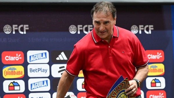 Néstor Lorenzo se refirió al recambio y advirtió a los 'nuevos' de Selección Colombia