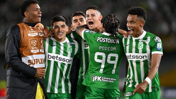 [VIDEO] James frotó la lámpara en Nacional: tremenda asistencia para el 2-0 vs Junior