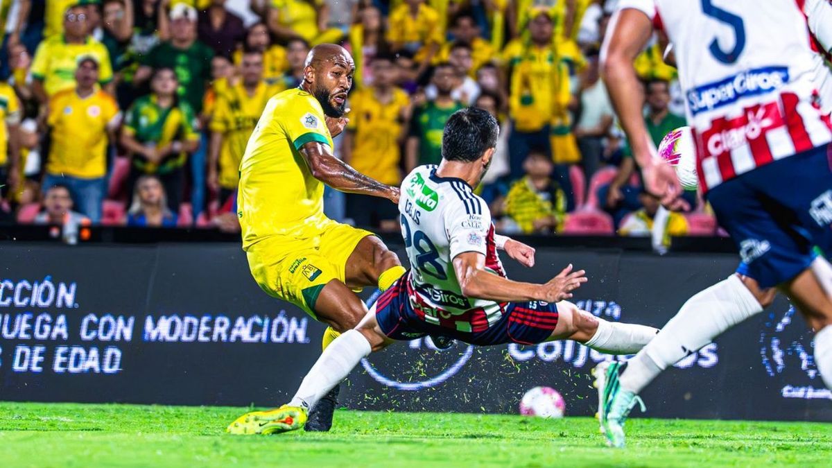 Bucaramanga, con uno menos, le ganó al casi eliminado Junior - resumen y goles