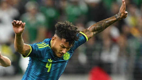 [Video] Luis Javier Suárez perdió un 'mano a mano' en Colombia - Perú