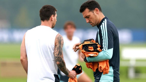 Scaloni no despierta del sueño de dirigir a Messi: 