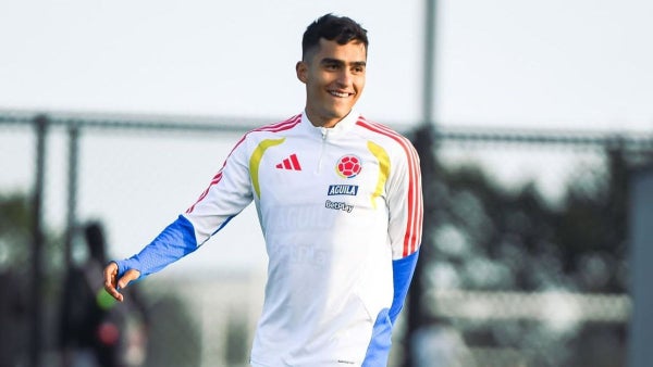 Rengifo y las lágrimas en su debut con Colombia: