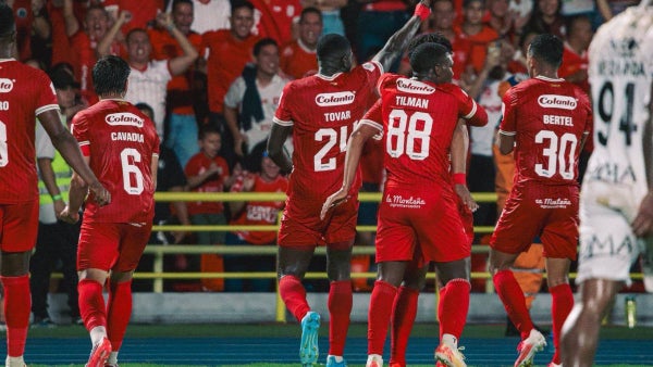 América sumó inesperado delantero para el 2027: ya entrena con el club