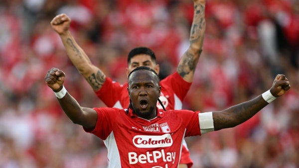Hugo Rodallega aclaró rumores sobre su retiro y su nuevo equipo