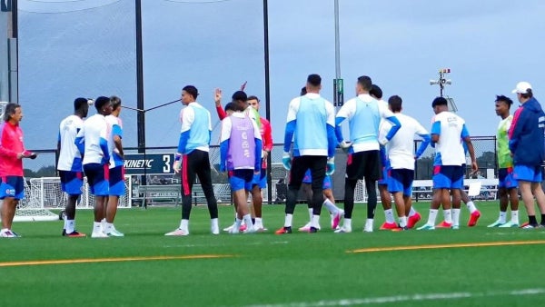 ¡Bomba en el mercado! Delantero de la Selección Colombia está en la mira del Aston Villa