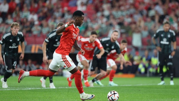 VIDEO - Jhon Jader Durán marcó doblete para Benfica en Europa League
