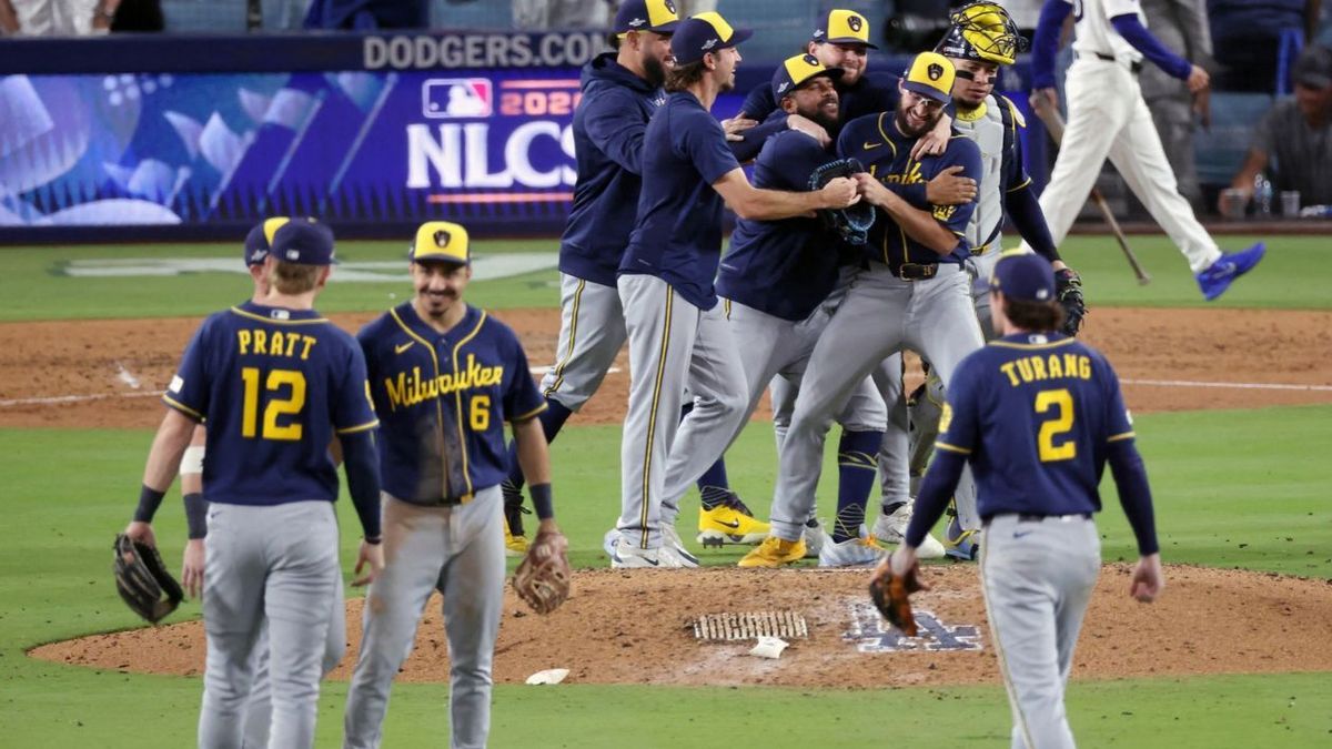 Cerveceros de Milwaukee clasificaron a la Serie Mundial