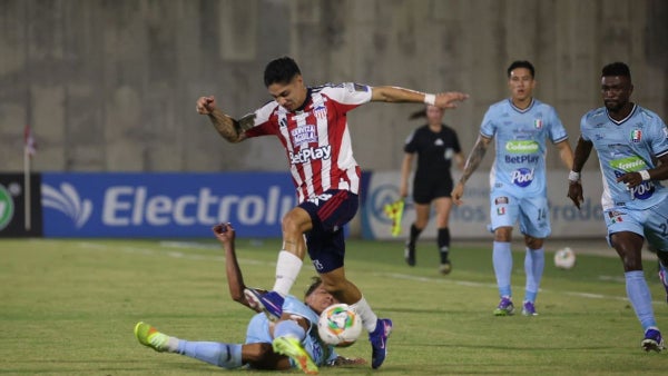 Junior ficharía al lateral derecho de otro 'grande' para 2027