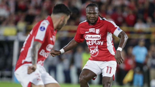 Santa Fe planifica el 2027 y ofertó más de un millón de dólares por un futbolista