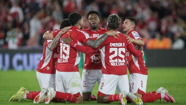 El futbolista extranjero que no seguirá en Santa Fe para 2027