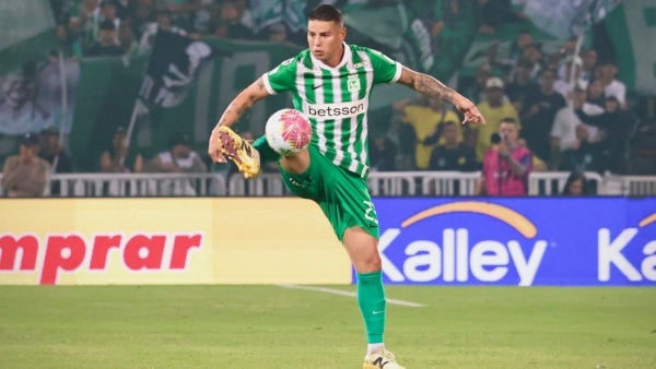 ¡Festejó a lo grande! La reacción de James Rodríguez tras el golpe de Nacional al DIM