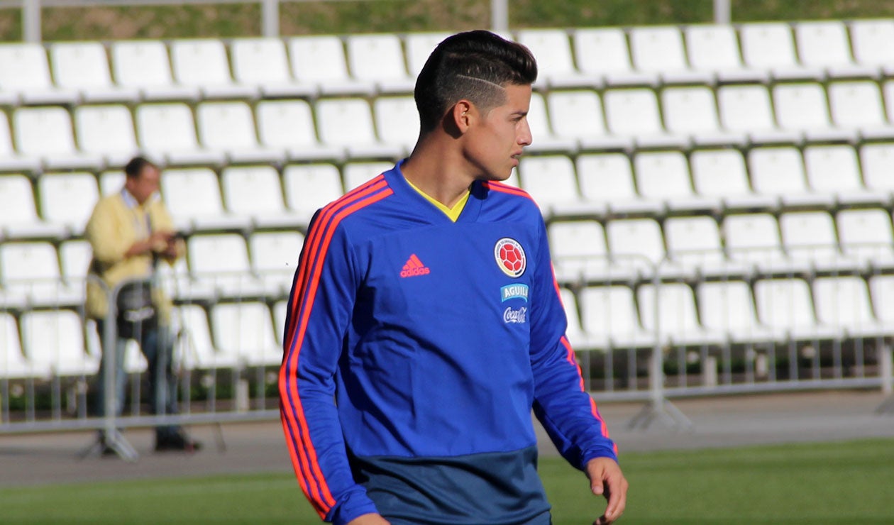 james en un entrenamiento de la Selección Colombia