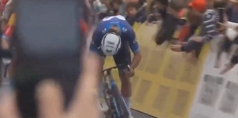 Fernando Gaviria durante la última etapa del Tour de Romandía