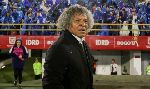 Alberto Gamero en un partido de Millonarios en El Campín