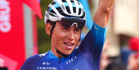 Einer Rubio en una de las etapas del Giro de Italia 2023