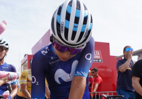 Paula Patiño en una etapa de la Vuelta a España femenina 2023