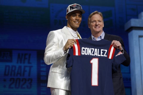 Christian González, jugador de los Patriots de la NFL