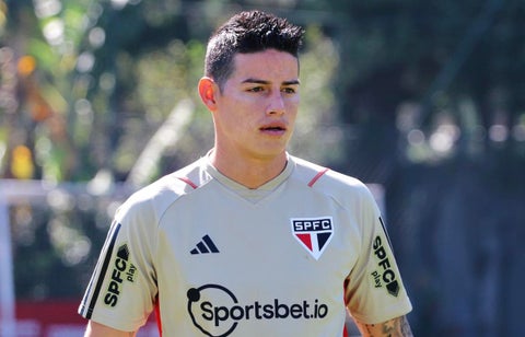 James Rodríguez en un entrenamiento con el Sao Paulo