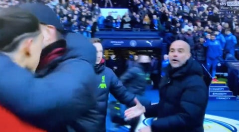 Fuerte discusión entre Darwin Núñez y Pep Guardiola