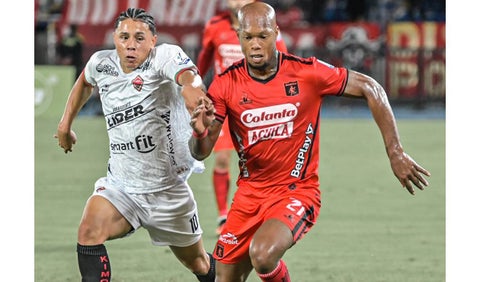 América derrotó a Patriotas