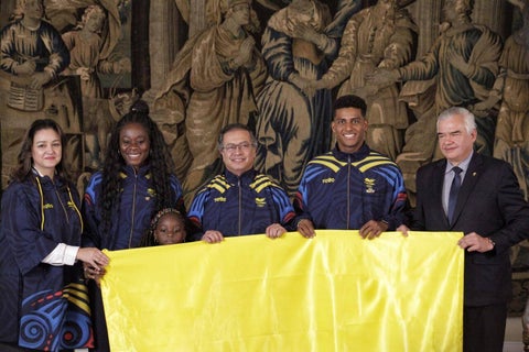 Entre del pabellón nacional - Juegos Olímpicos