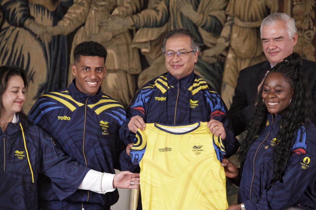 Entre del pabellón nacional - Juegos Olímpicos