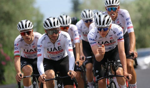 La Vuelta a España pierde un favorito al título: Se retiró por COVID