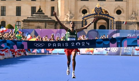 Tamirat Tola ganó la maratón en los Juegos Olímpicos 2024