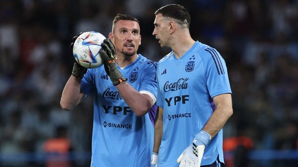 Selección Argentina: ¿Quién remplazará a Dibu Martínez contra Venezuela y Bolivia?