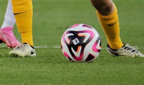 Balón de Mundial Femenino sub-20 de Colombia