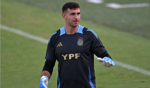 Dibu Martínez con Argentina