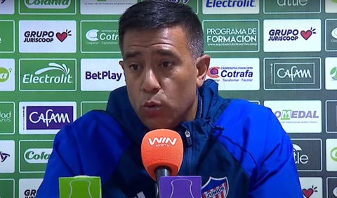 César Farías, técnico de Junior