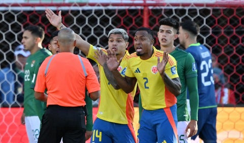 Jugadores de Colombia en el partido contra Bolivia