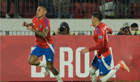 Chile definió su titular contra Colombia