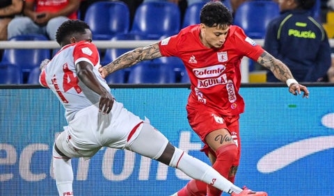 Jugadores de América y Santa Fe