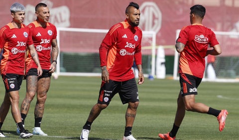 Arturo Vidal con Chile