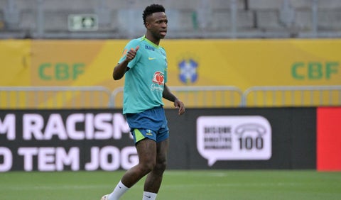 Vinicius Jr con Brasil