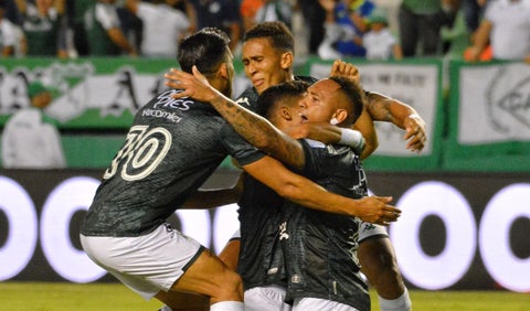 Rifle Andrade y Jarlan Barrera