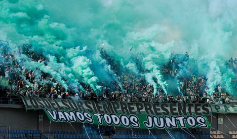 Hinchas de Nacional en partido de Liga BetPlay 2024 II