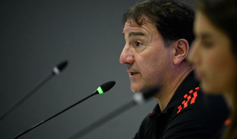 Néstor Lorenzo en rueda de prensa