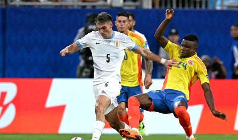 Manuel Ugarte vs Colombia