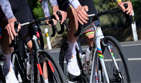 Dos ciclistas colombianos saldrían del World Tour para 2025