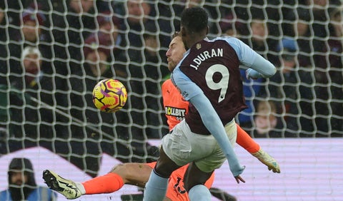 Jhon Jader Durán, Aston Villa