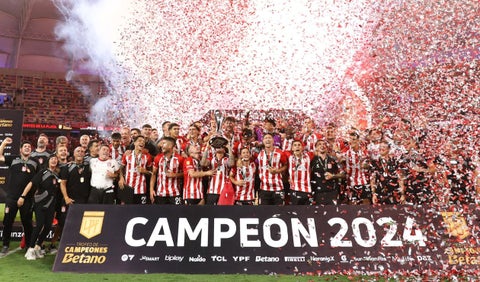 Estudiantes de La Plata en celebración