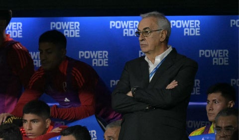 Jorge Fossati con Perú