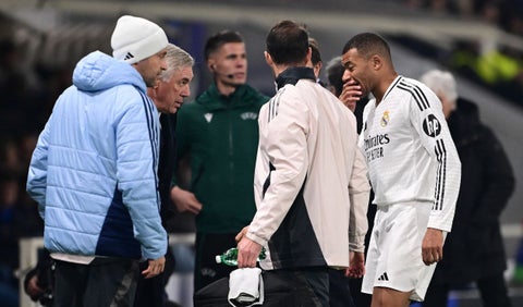 Kylian Mbappé viajó a Doha para jugar la Copa Intercontinetal